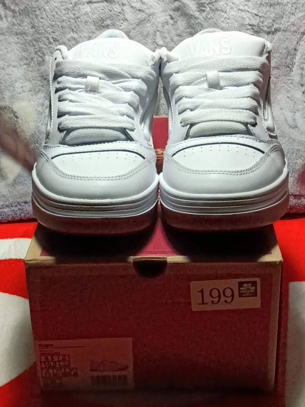 Vans Hylane White / Gum Mens Size 8.5 / Womens 10 VN000D1J9DH Brand New with Box
